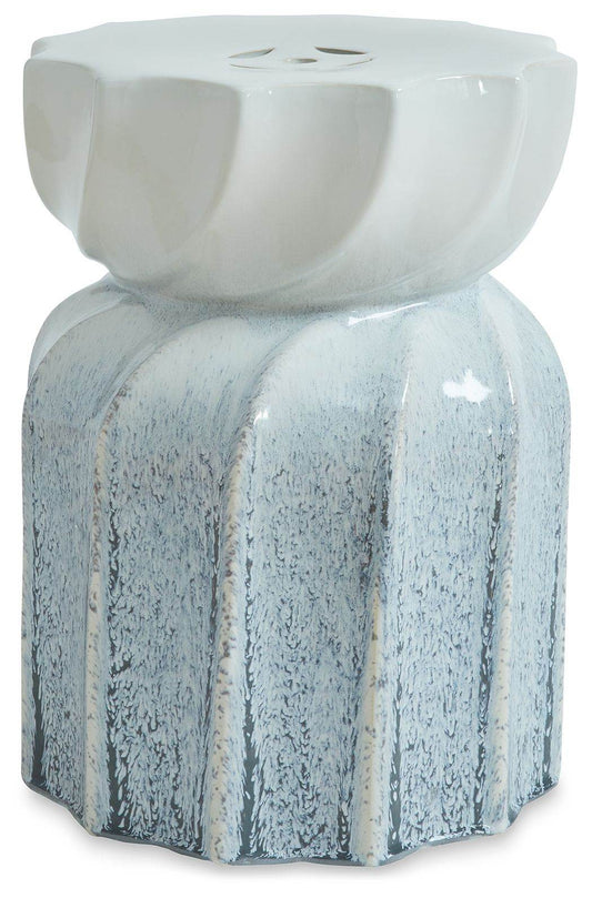 Michamere - Gray / Taupe - Stool - Forward Furniture