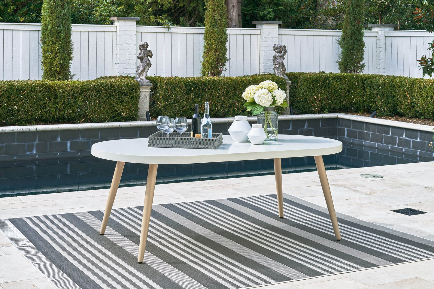 Seton Creek - White - Oval Dining Table With Umb Opt - Forward Furniture