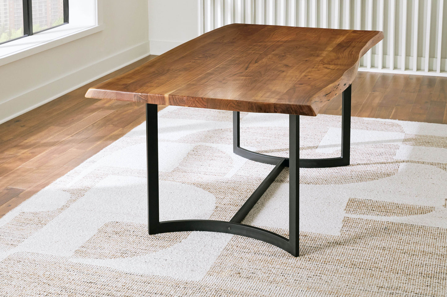 Fortmaine - Dining Room Set - Forward Furniture