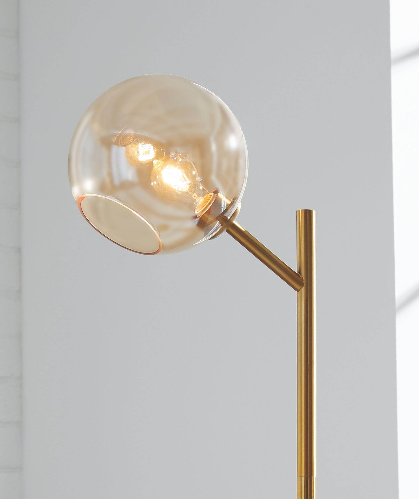 Abanson - Metal Lamp - Forward Furniture