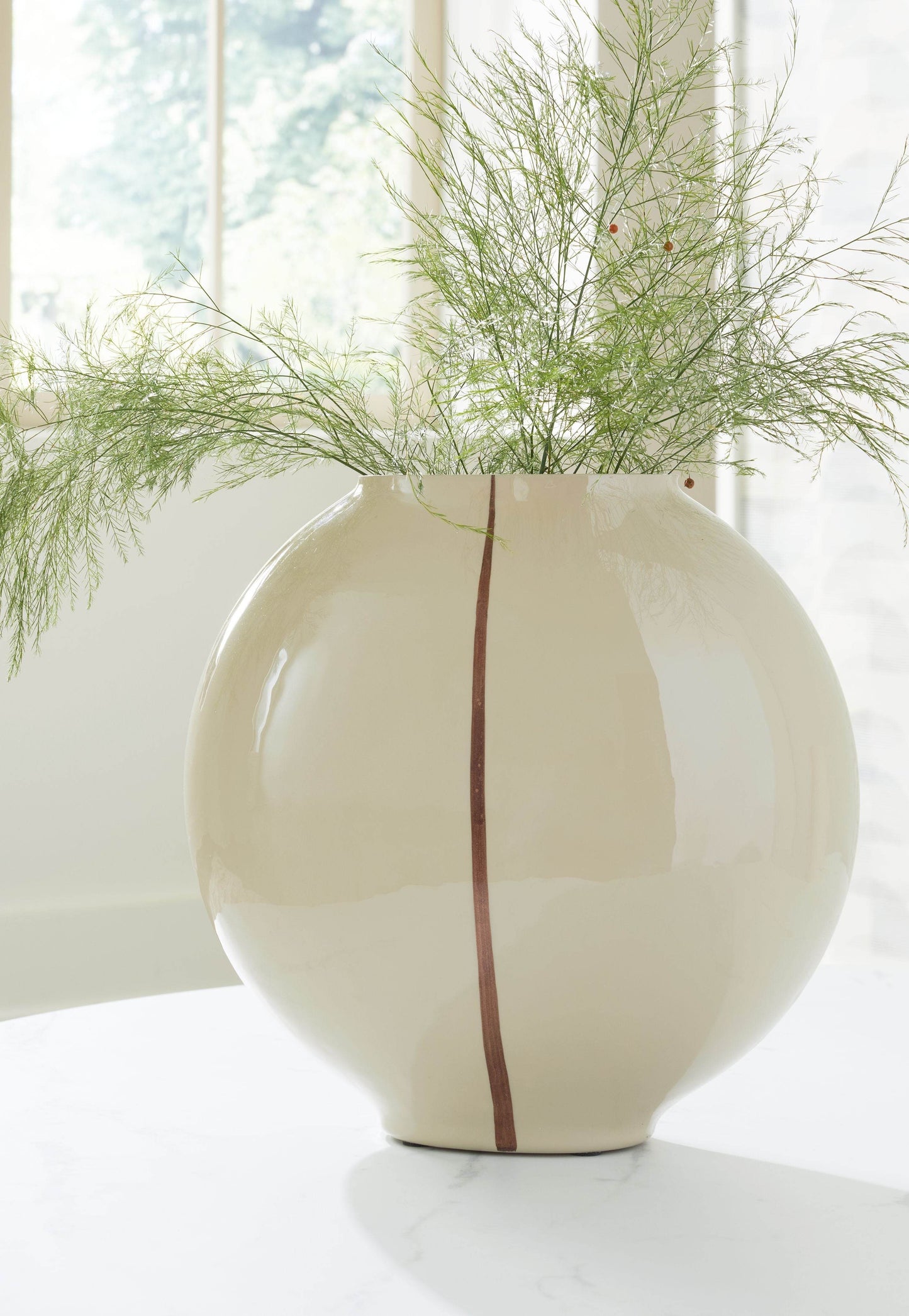 Sheabourne - Vase - Forward Furniture