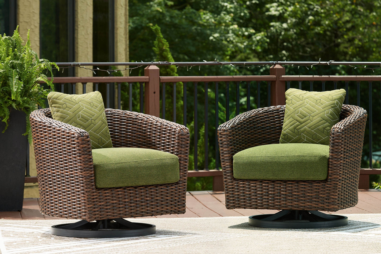 Horizon Hall - Brown / Green - Swivel Lounge With Cushion - Forward Furniture