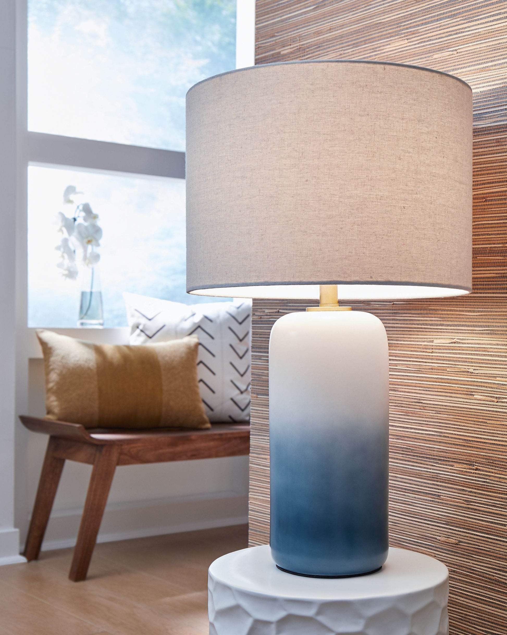 Lemrich - White - Ceramic Table Lamp - Forward Furniture