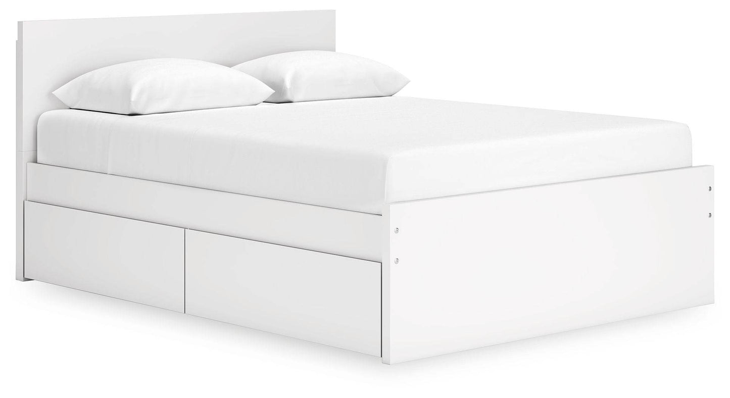 Onita - Panel Platform Bed - Forward Furniture