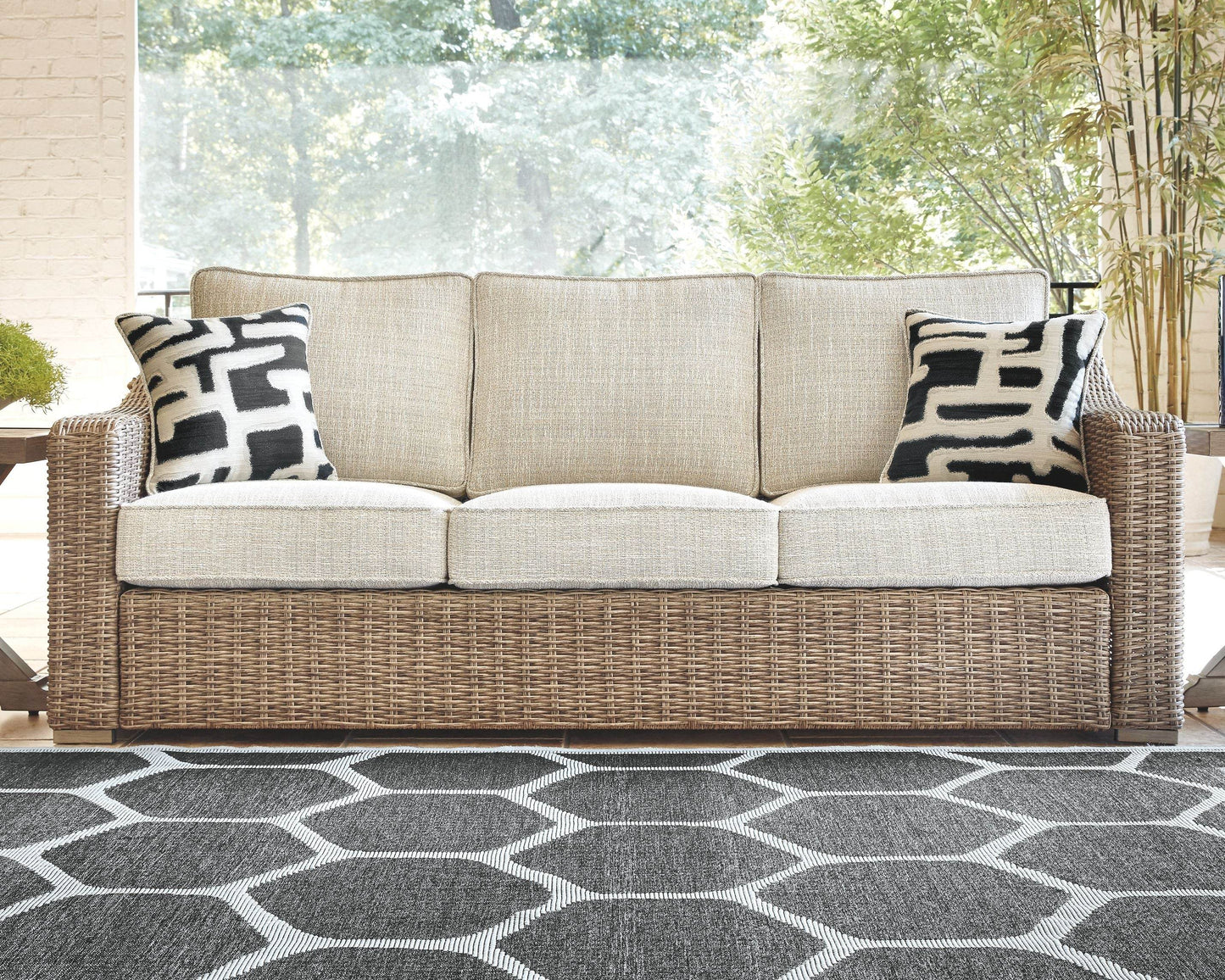 Beachcroft - Sofa With Cushion - Forward Furniture
