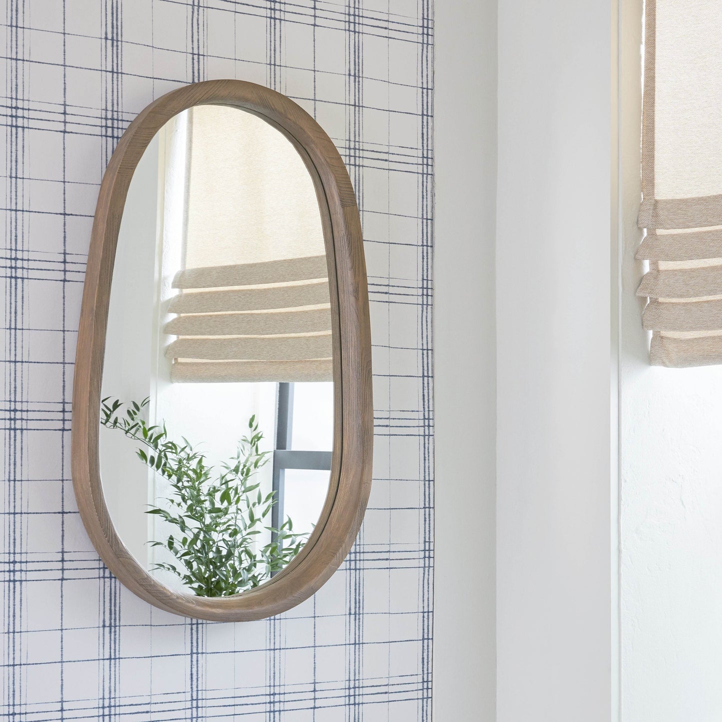 Aarilynn - Antique Brown - Accent Mirror - Forward Furniture