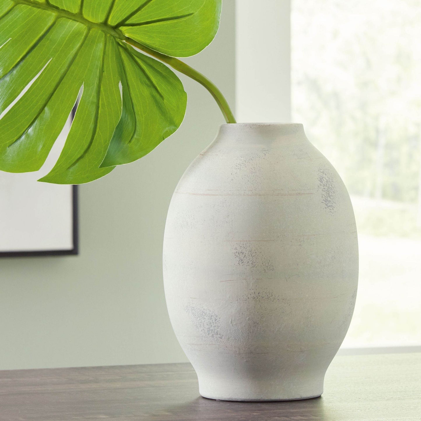 Clayson - Vase - Forward Furniture