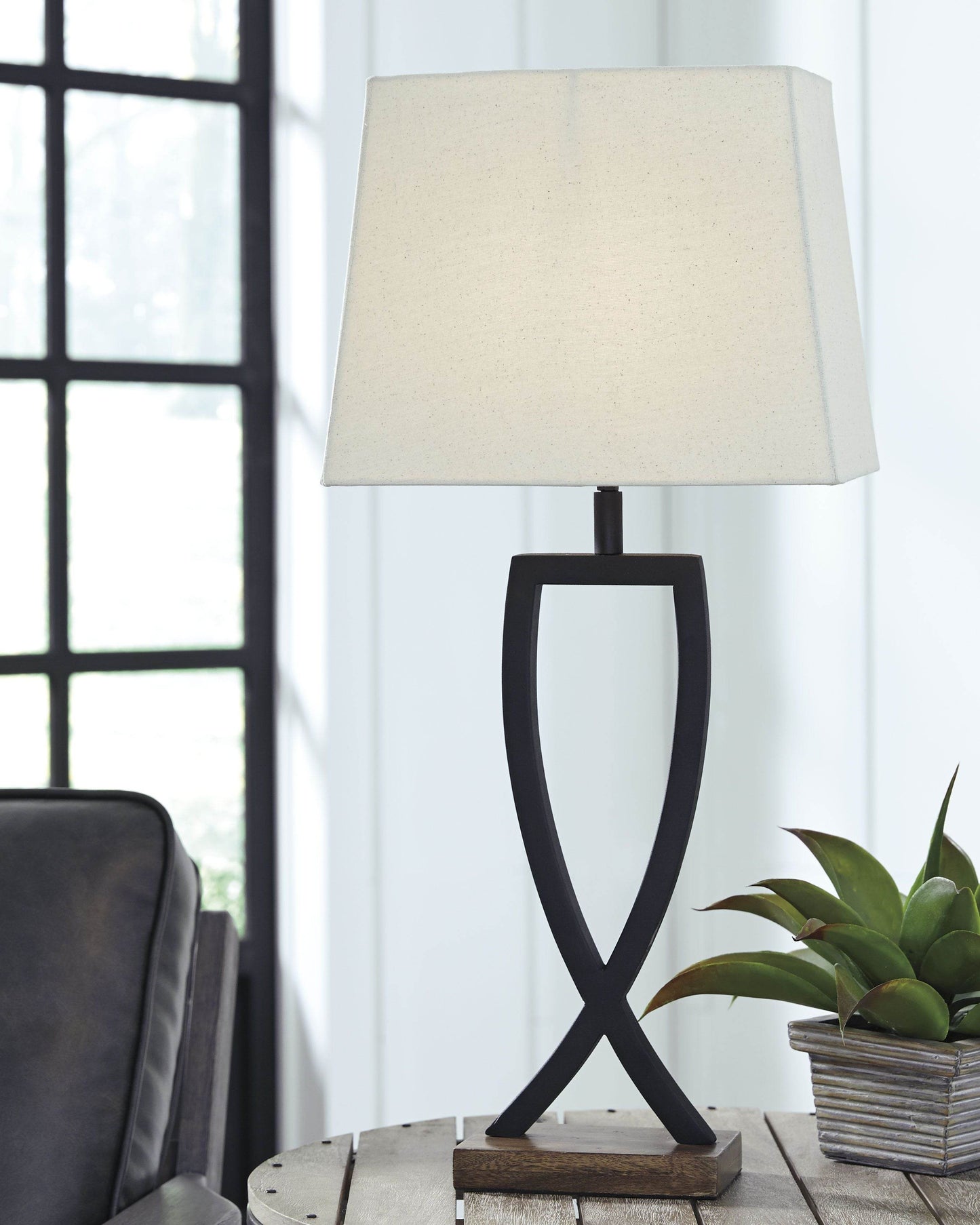 Makara - Table Lamp - Forward Furniture