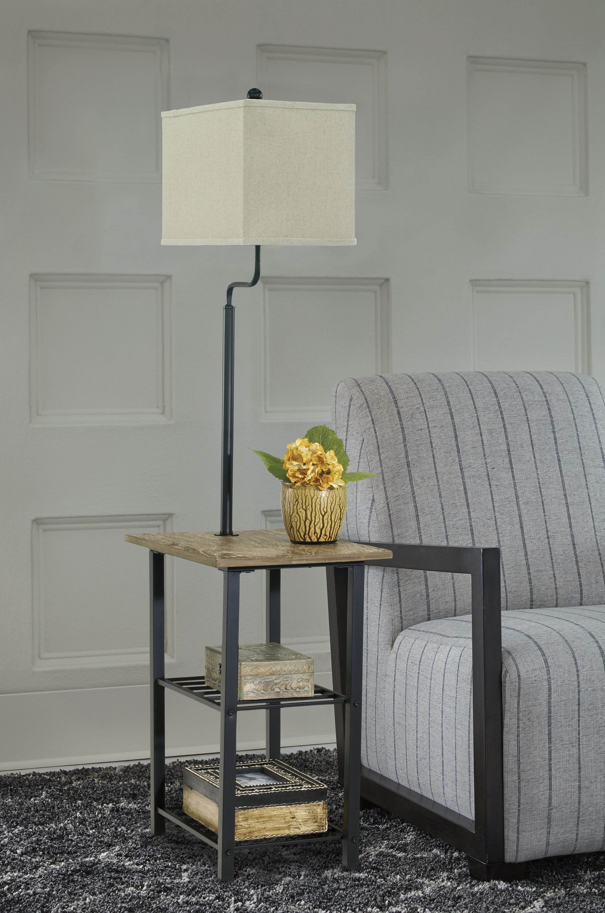 Shianne - Black - Metal Tray Lamp - Forward Furniture