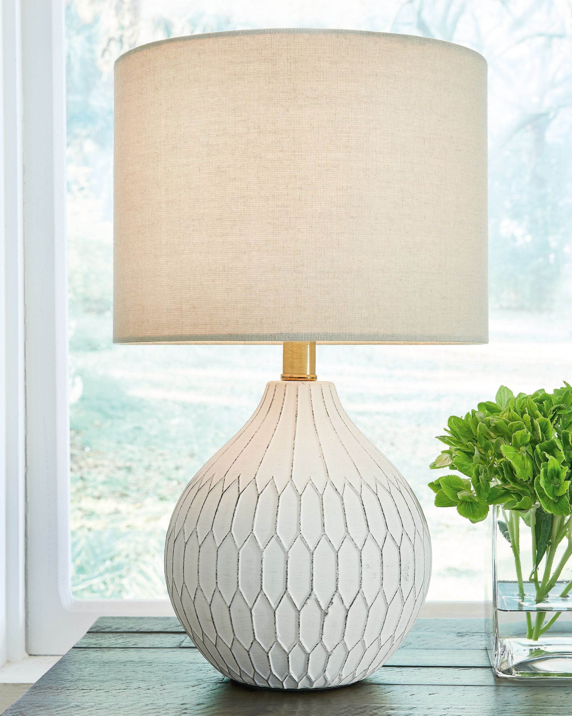 Wardmont - White - Ceramic Table Lamp - Forward Furniture