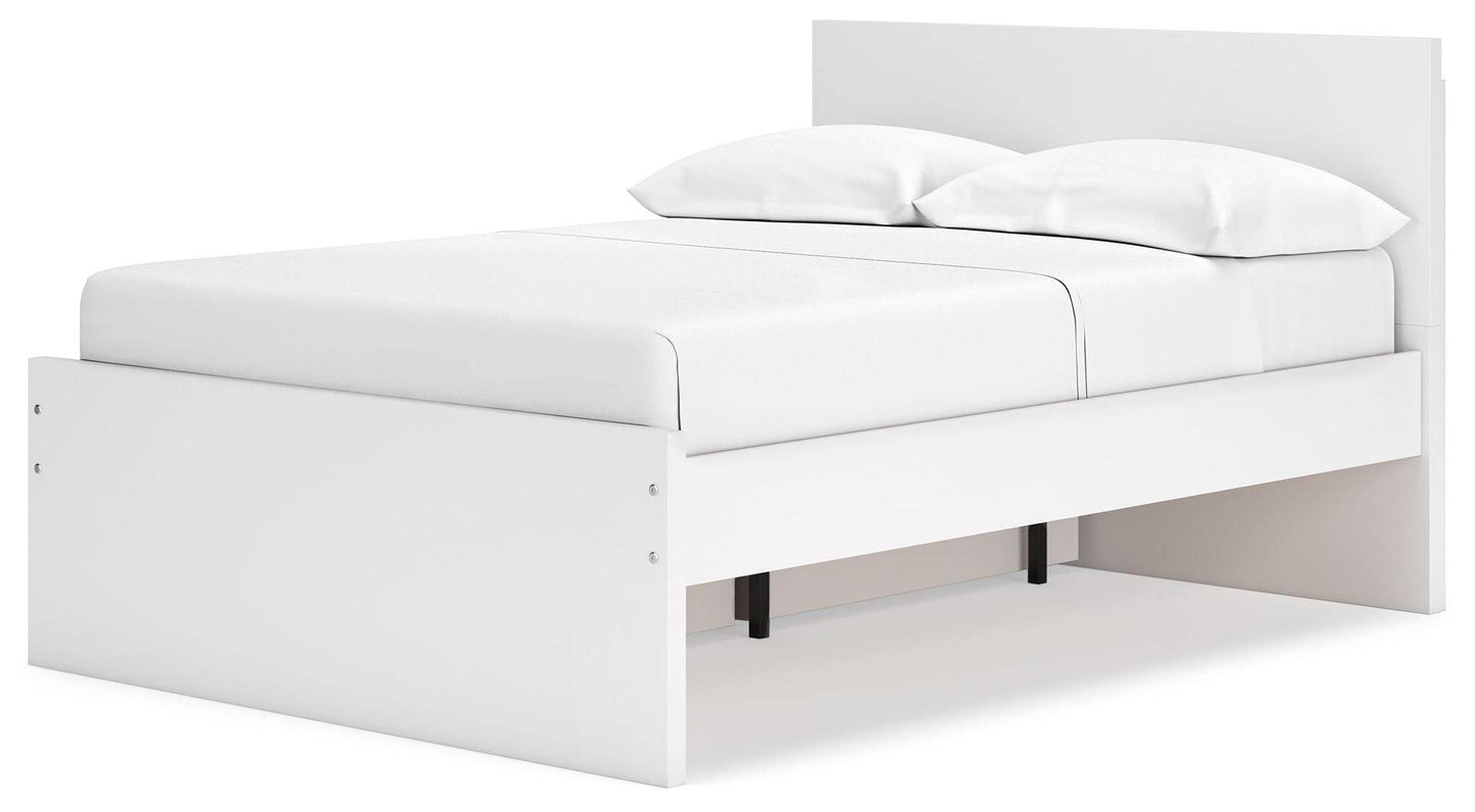 Onita - Panel Platform Bed - Forward Furniture