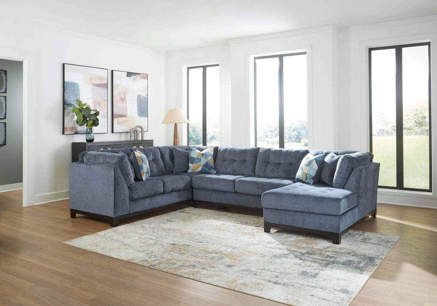 Maxon Place - Sectional - Forward Furniture