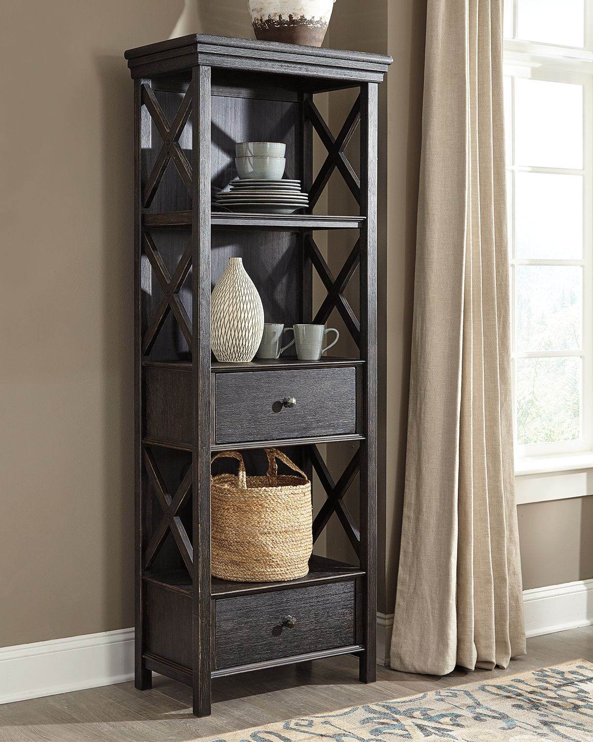 Tyler Creek - Display Cabinet - Forward Furniture