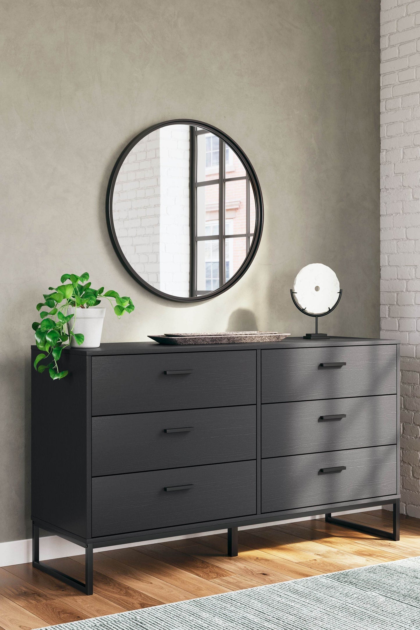 Socalle - Six Drawer Dresser - Forward Furniture