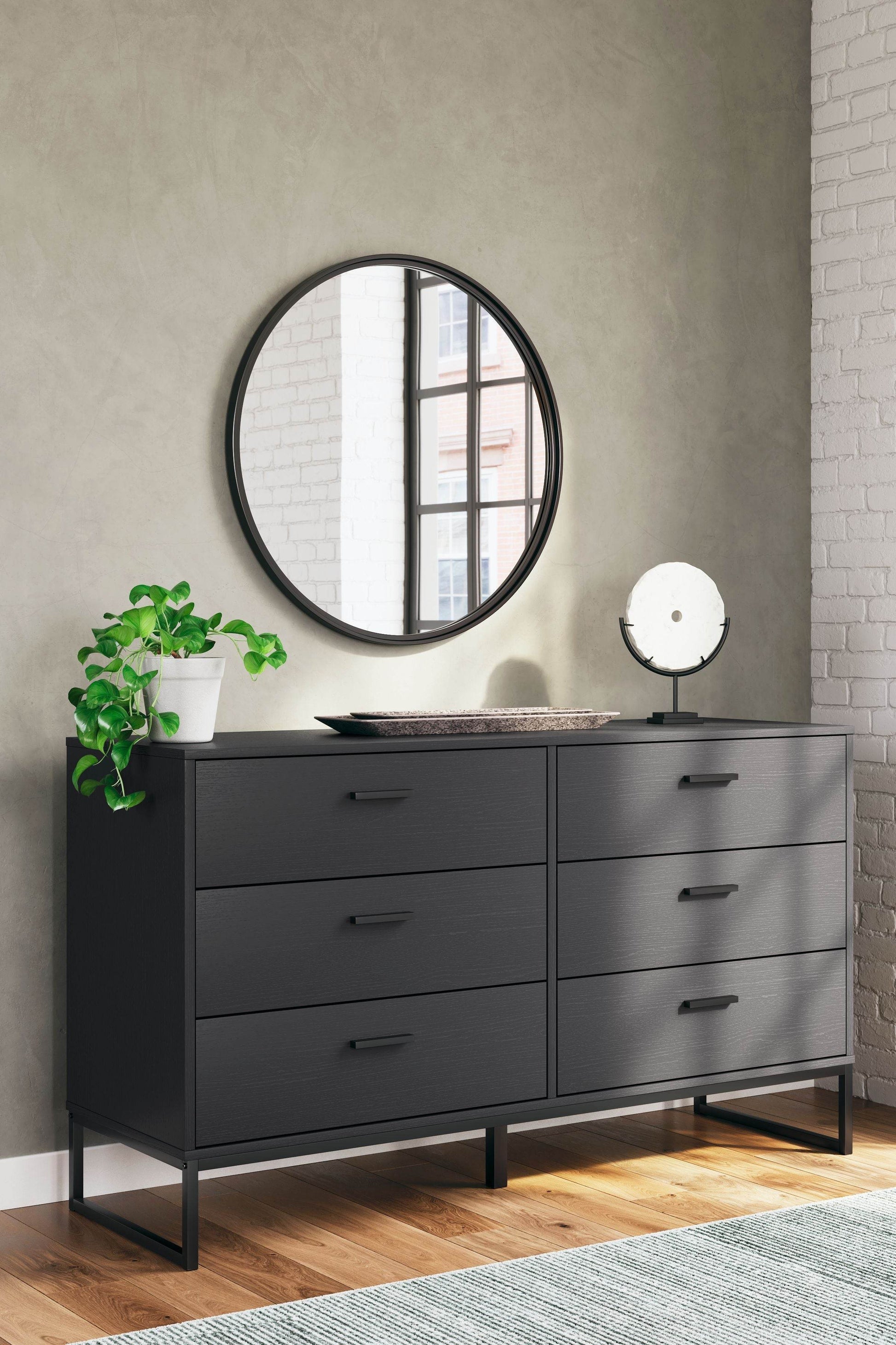 Socalle - Six Drawer Dresser - Forward Furniture