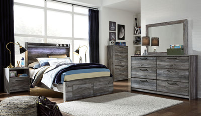 7 Pc. Bed, Dresser, Mirror, Chest