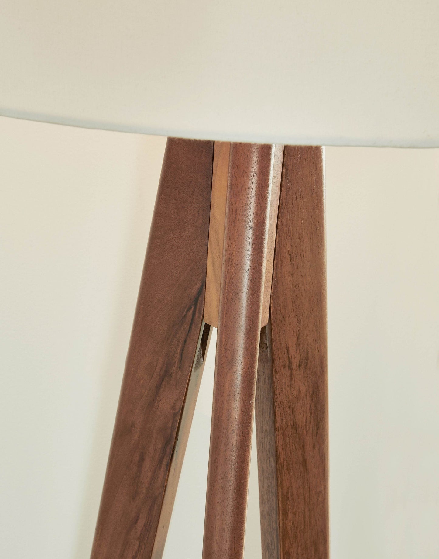 Dallson - Floor Lamp - Forward Furniture