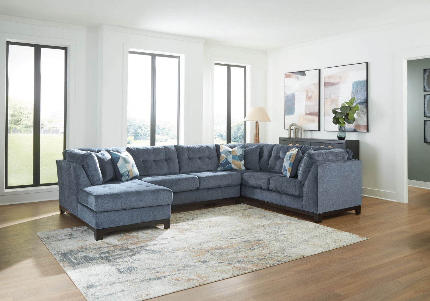 Maxon Place - Sectional - Forward Furniture