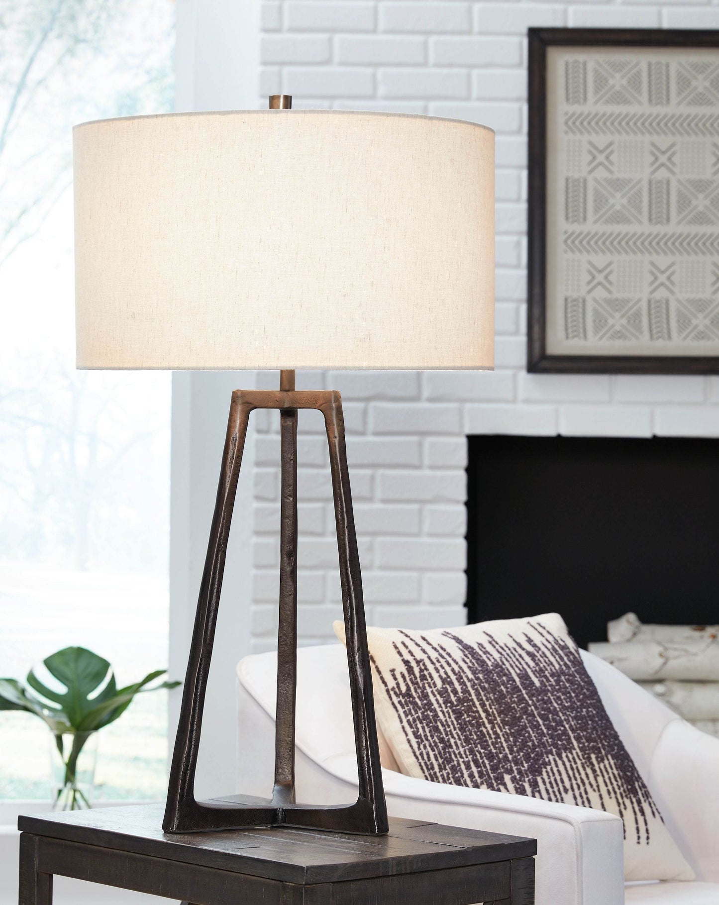Ryandale - Table Lamp - Forward Furniture