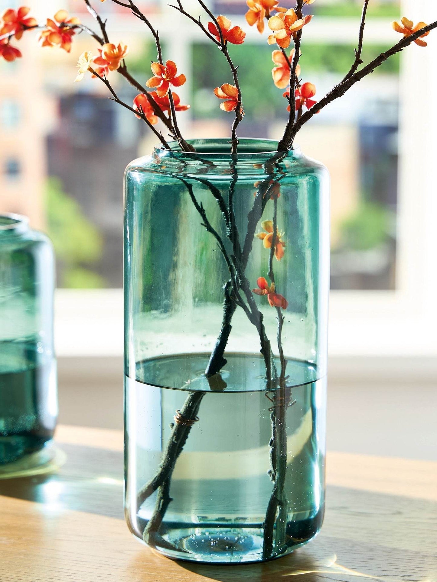 Inisland - Vase - Forward Furniture