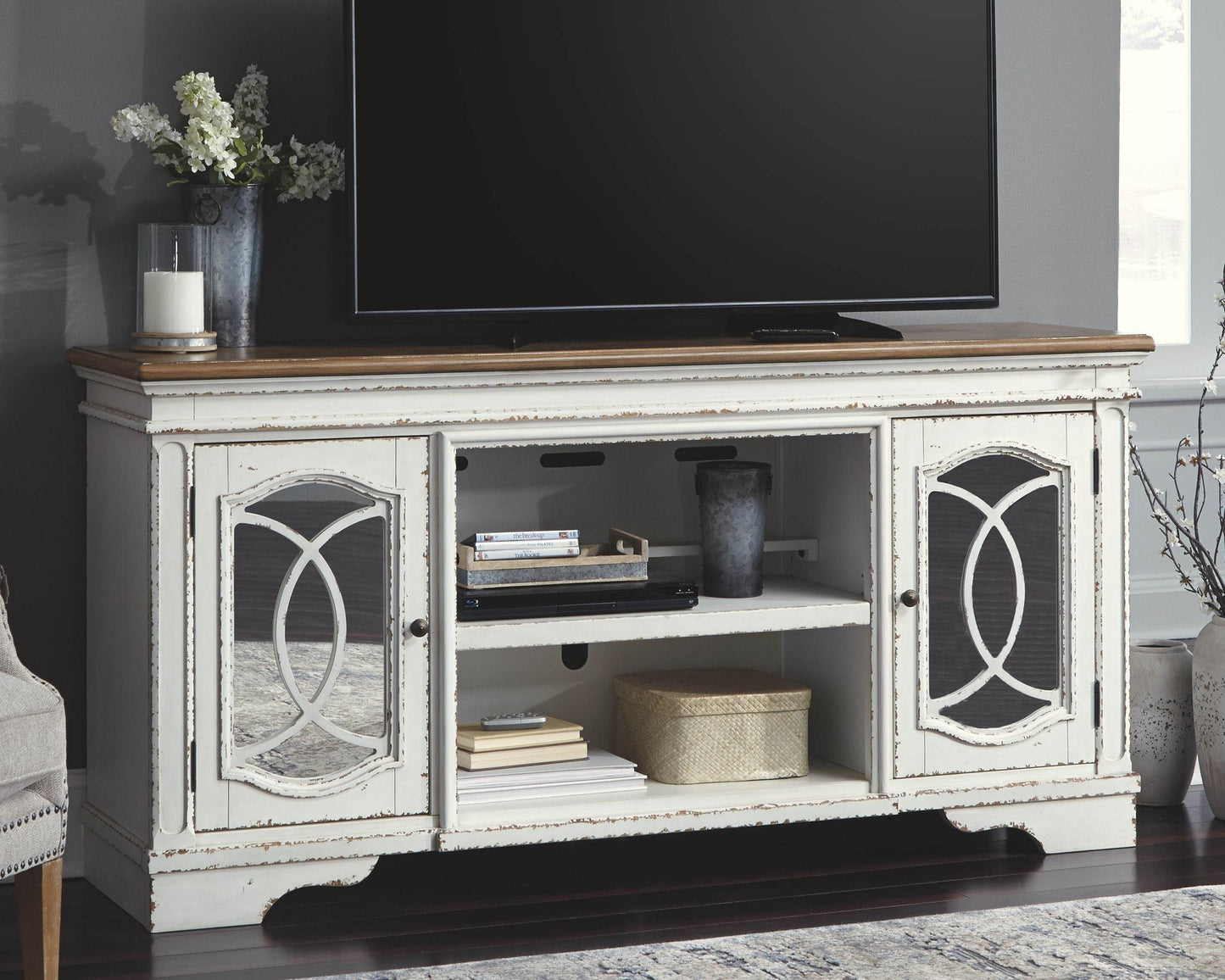 Realyn - TV Stand - Forward Furniture