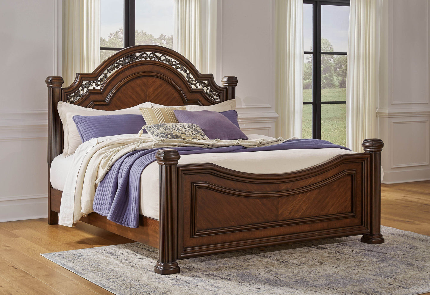 Lavinton - Poster Bed - Forward Furniture