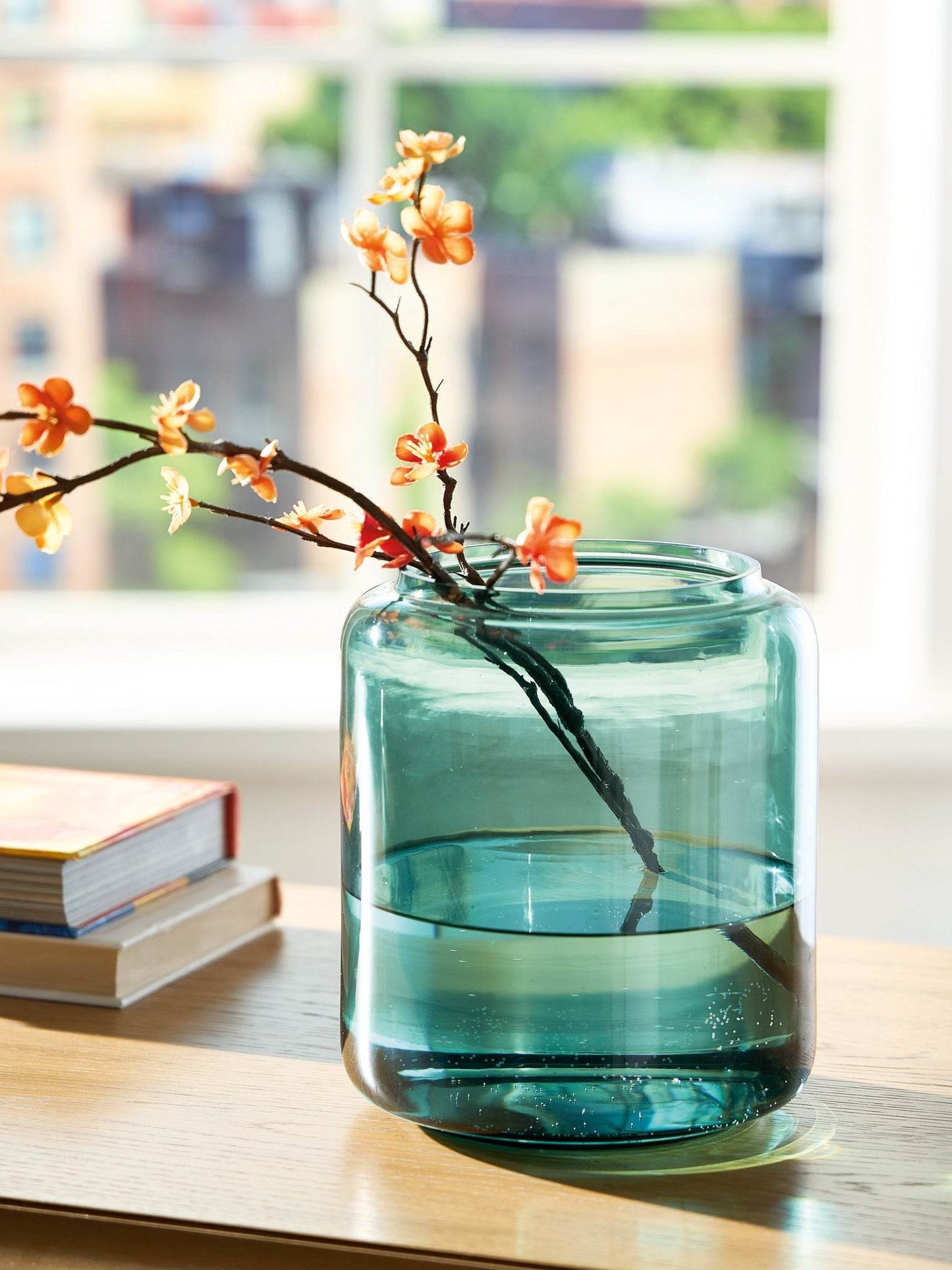 Inisland - Vase - Forward Furniture