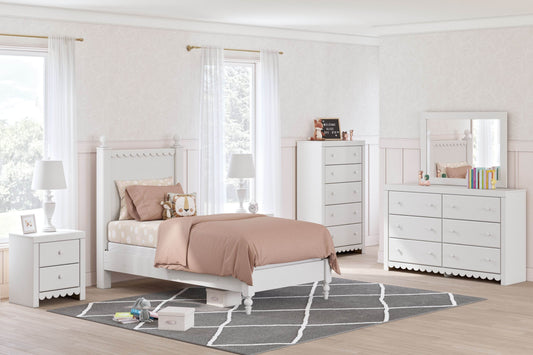 Mollviney - Panel Bedroom Set - Forward Furniture