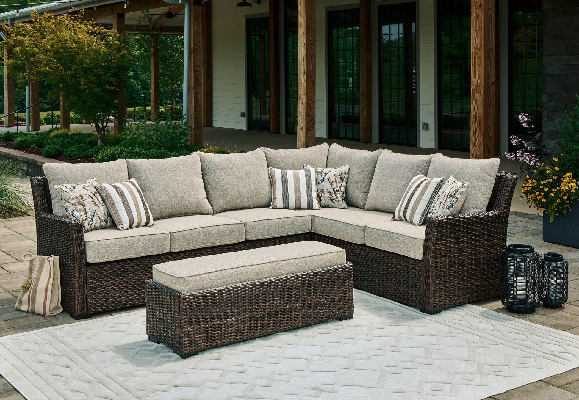 Brook Ranch - Brown - Sofa Sectional, Bench With Cushion (Set of 3) - Forward Furniture
