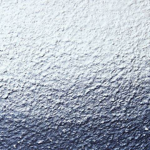 Dashland - White / Navy - Metal Table Lamp - Forward Furniture