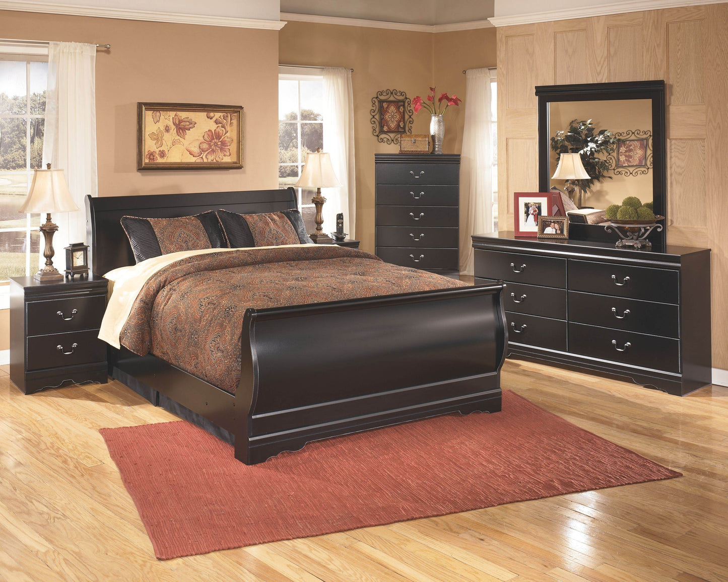 Huey Vineyard - Black - Dresser, Mirror - Forward Furniture