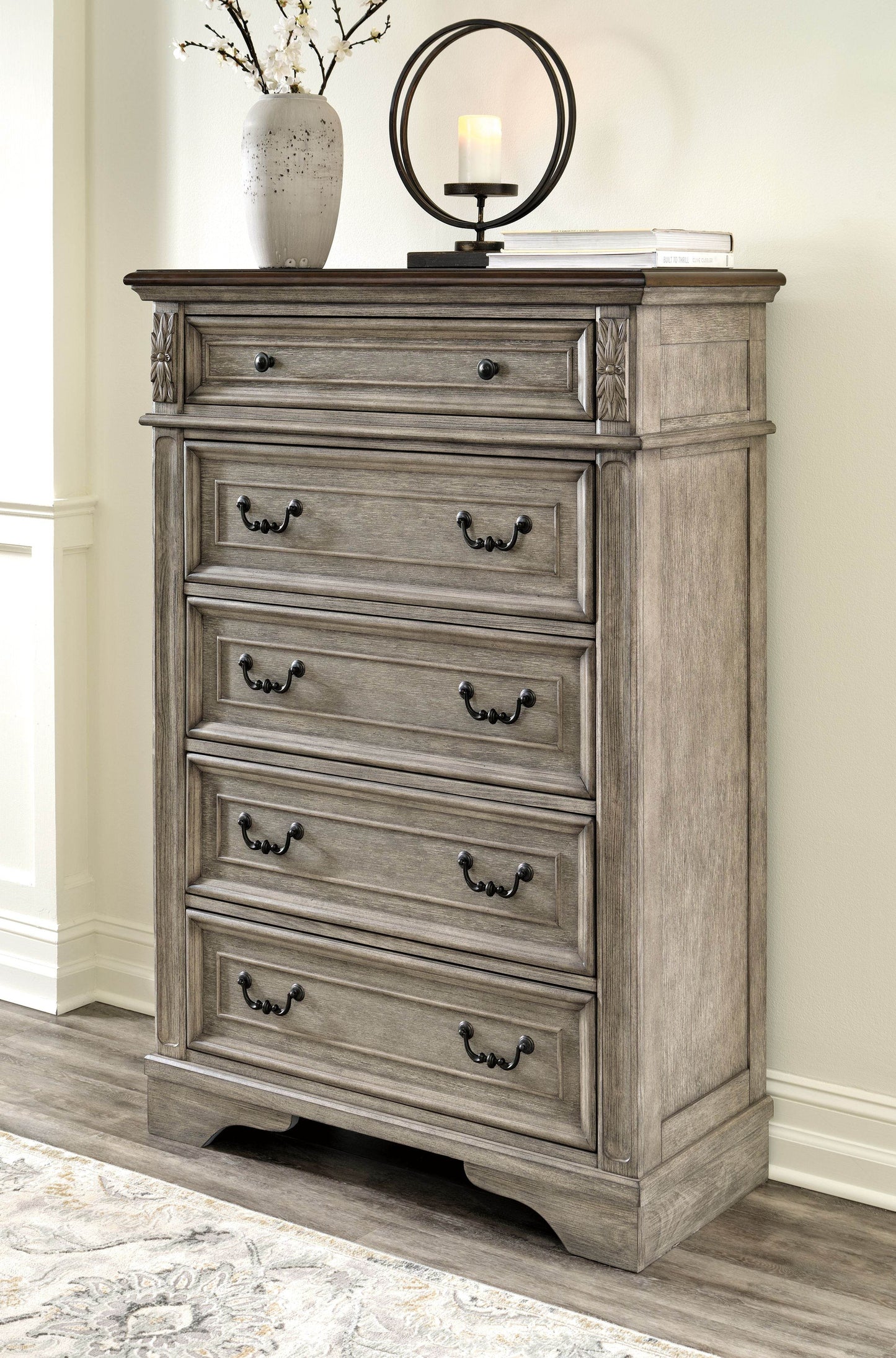 Lodenbay - Antique Gray - Five Drawer Chest - Forward Furniture