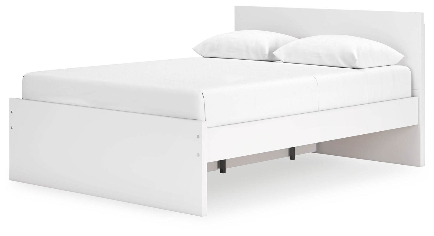 Onita - Panel Platform Bed - Forward Furniture
