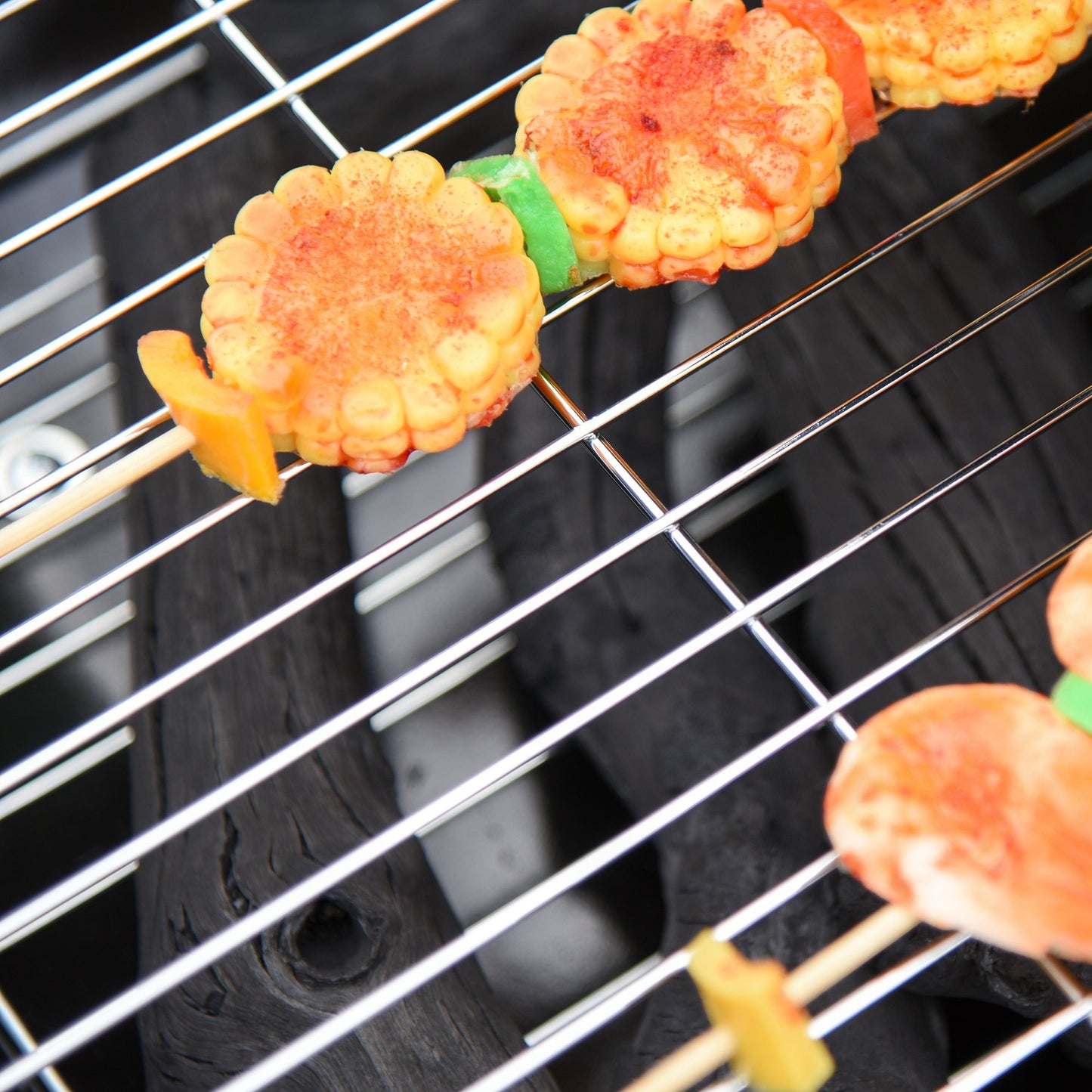 Charcoal BBQ Grill with Warming Rack & Storage Side Table, Portable Barbecue Smoker, 89 x 60 x 83 cm, Black