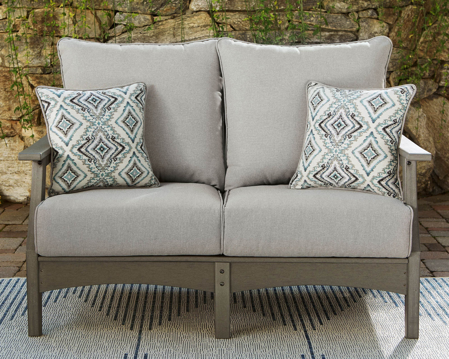 Visola - Gray - Loveseat w/Cushion - Forward Furniture