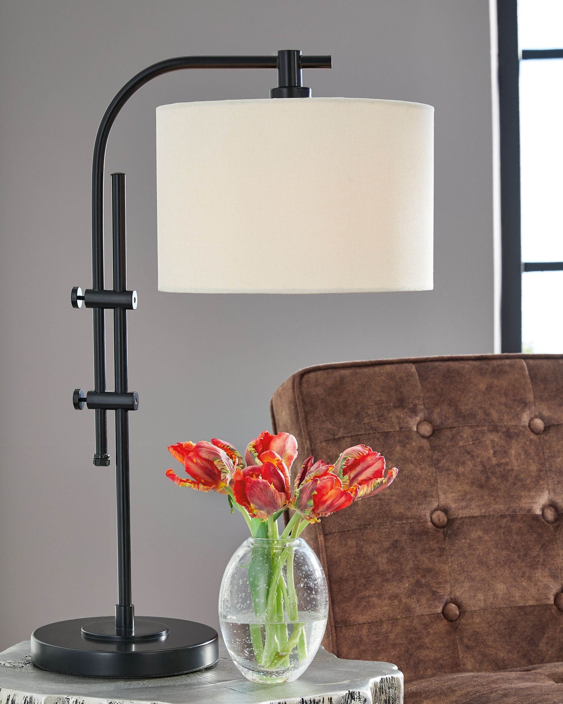 Baronvale - Metal Accent Lamp - Forward Furniture