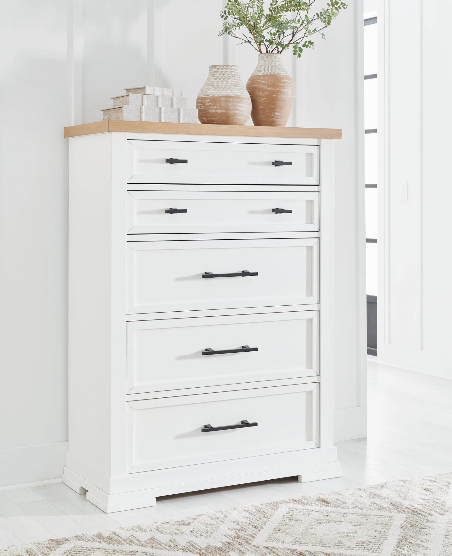 Ashbryn - White / Natural - Five Drawer Chest - Forward Furniture
