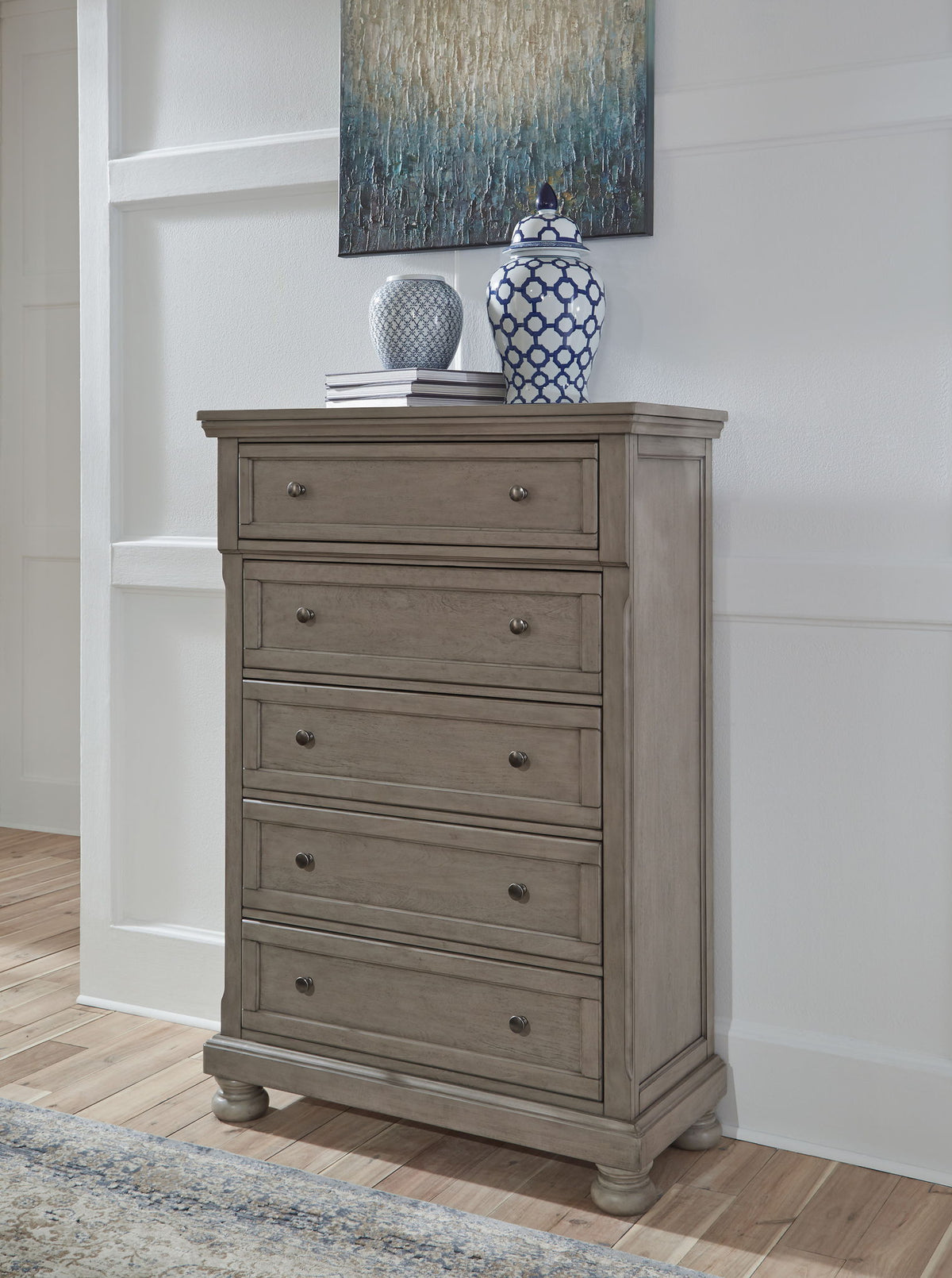 Lettner - 6 Pc. - Dresser, Mirror, Chest, Queen Panel Bed, 2 Nightstands - Light Gray