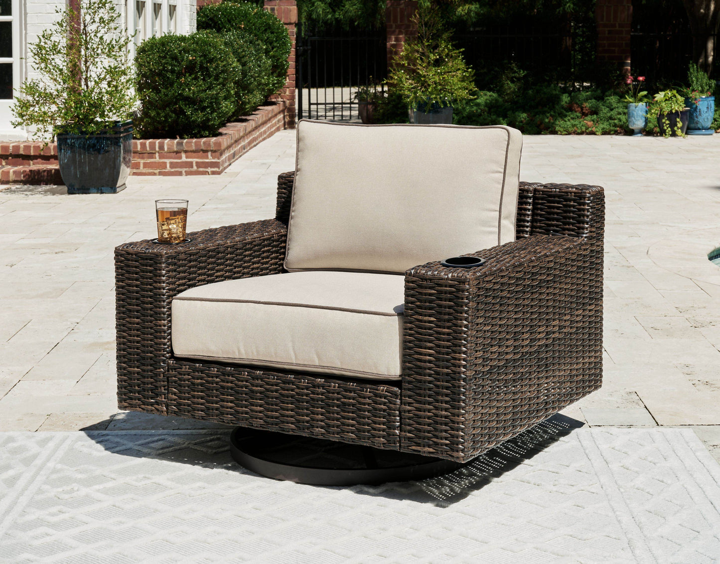 Coastline Bay - Brown - Swivel Lounge W/ Cushion - Forward Furniture