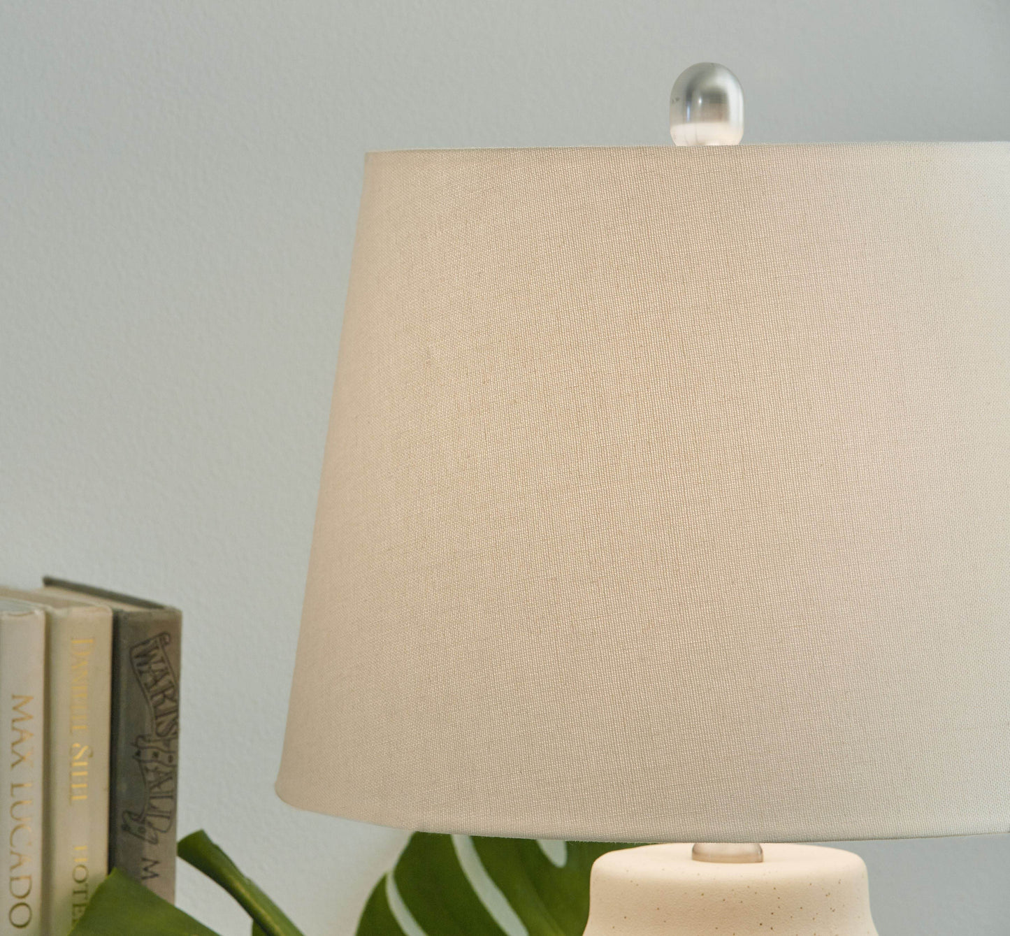 Afener - Blue / Beige - Ceramic Table Lamp (Set of 2) - Forward Furniture