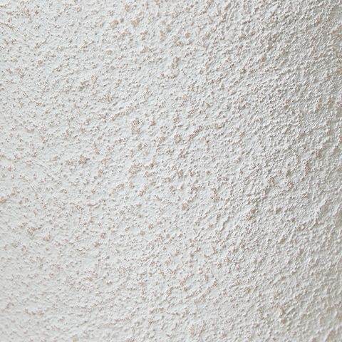 Perringhill - Distressed White - Metal Table Lamp - Forward Furniture