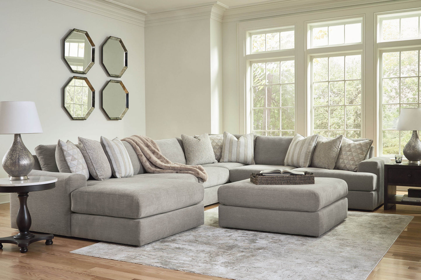 Avaliyah - Living Room Set - Forward Furniture