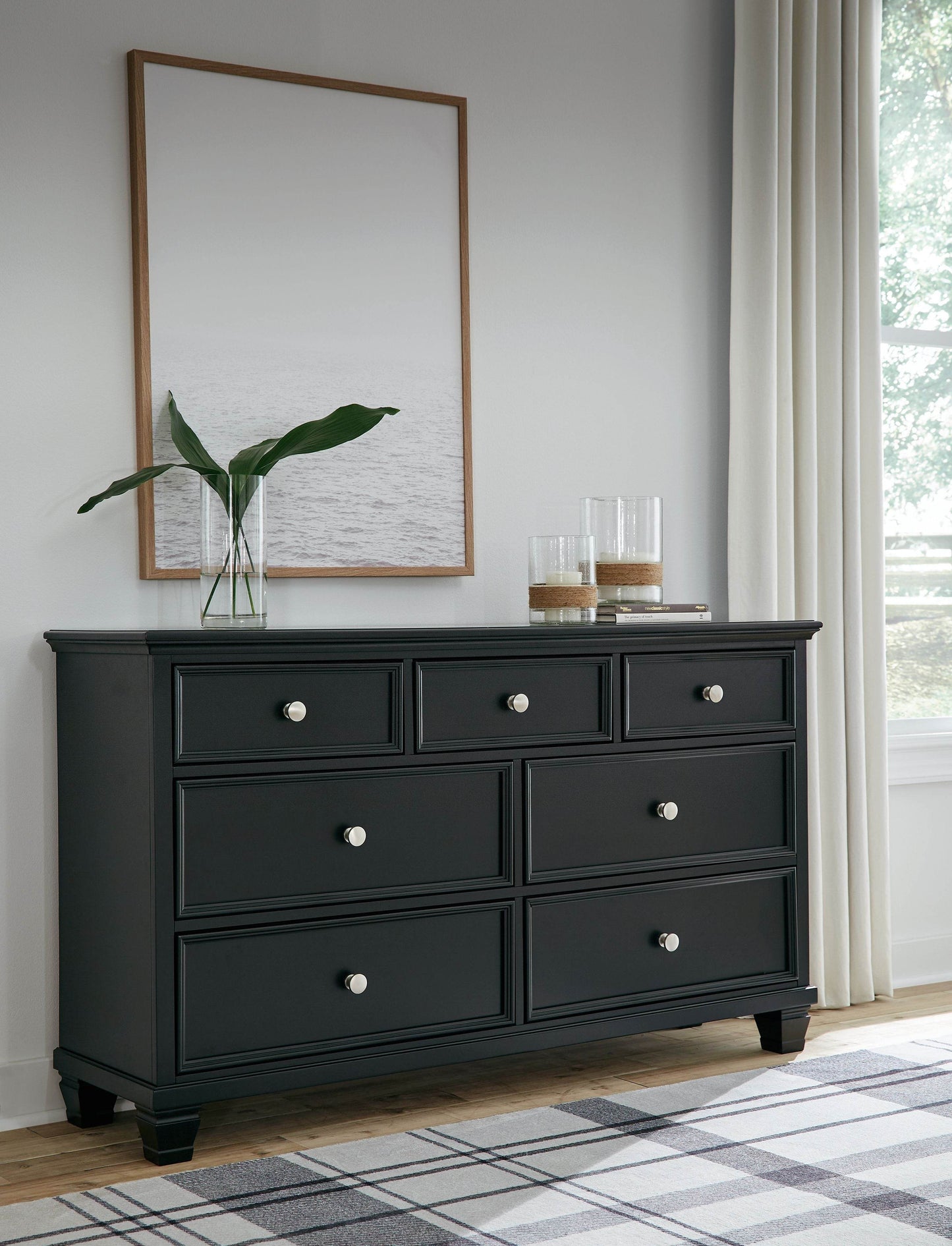 Lanolee - Black - Dresser - Forward Furniture