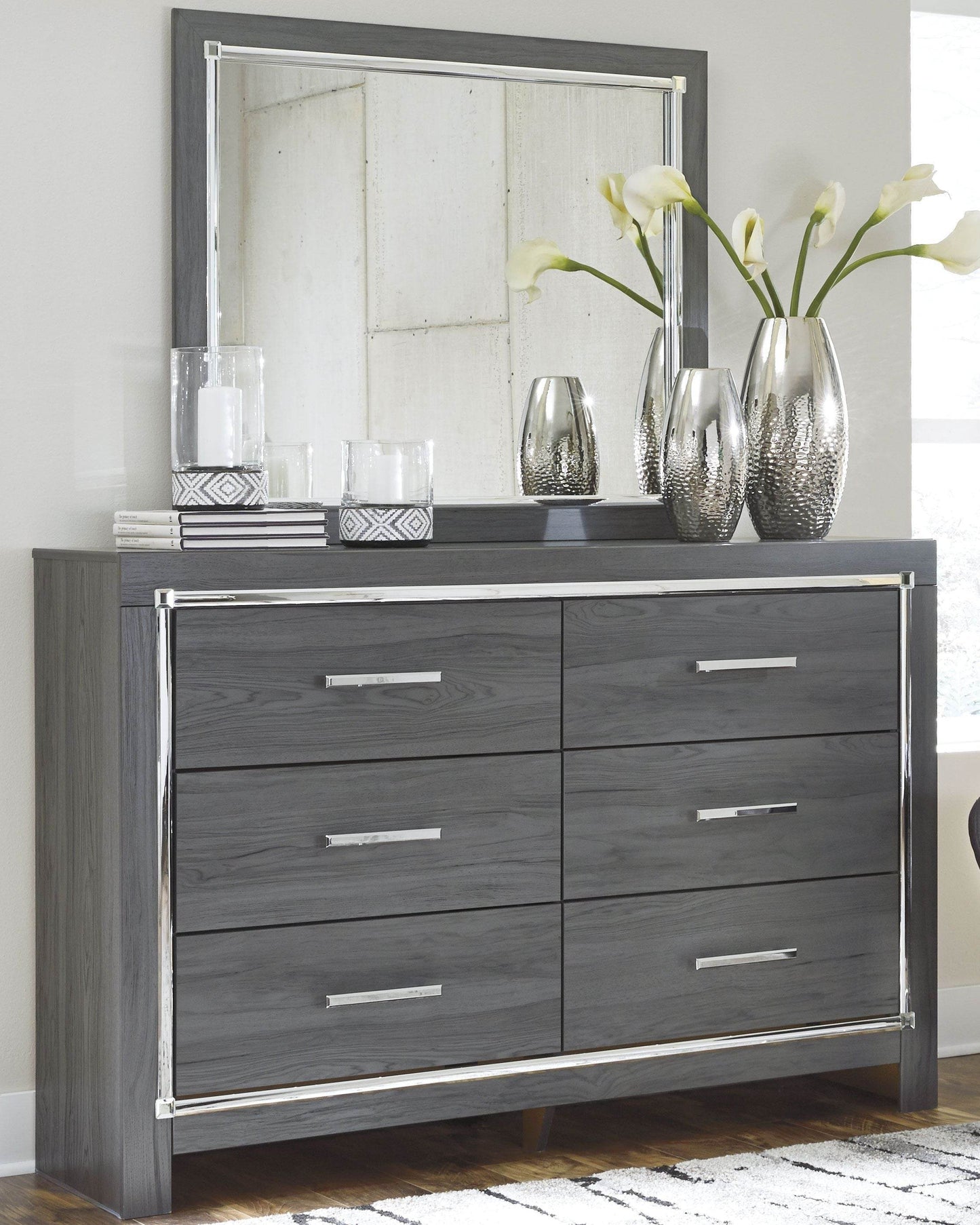 Lodanna - Panel Bedroom Set - Forward Furniture