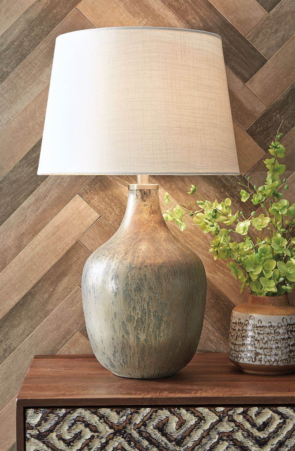 Mari - Gray / Gold Finish - Glass Table Lamp - Forward Furniture
