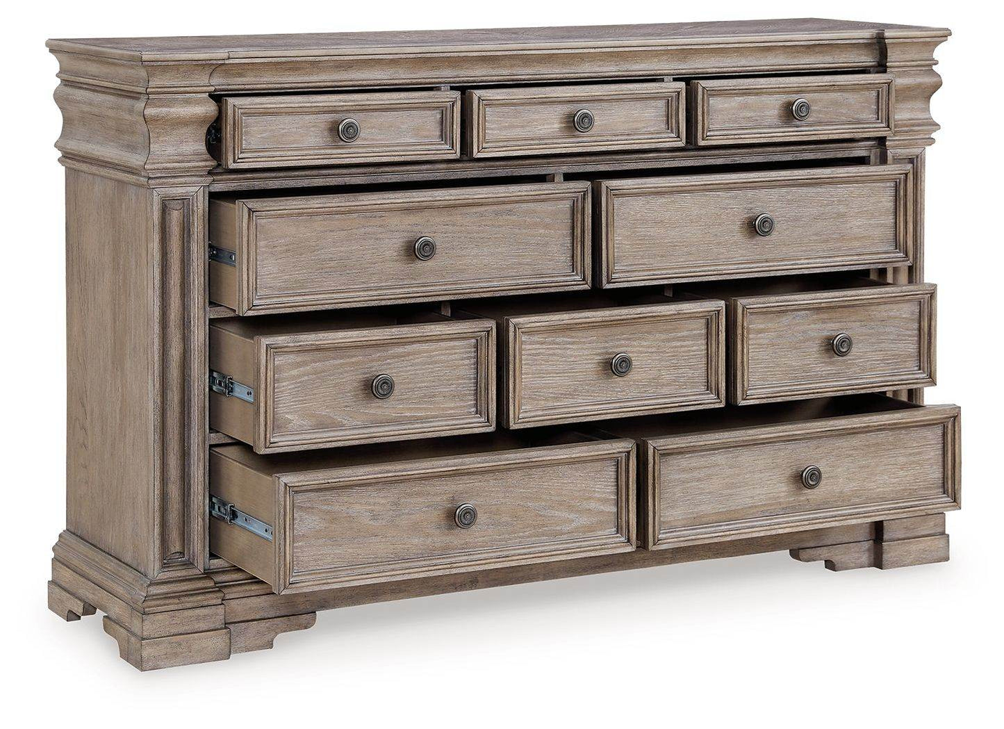 Blairhurst - Light Grayish Brown - Dresser - Forward Furniture