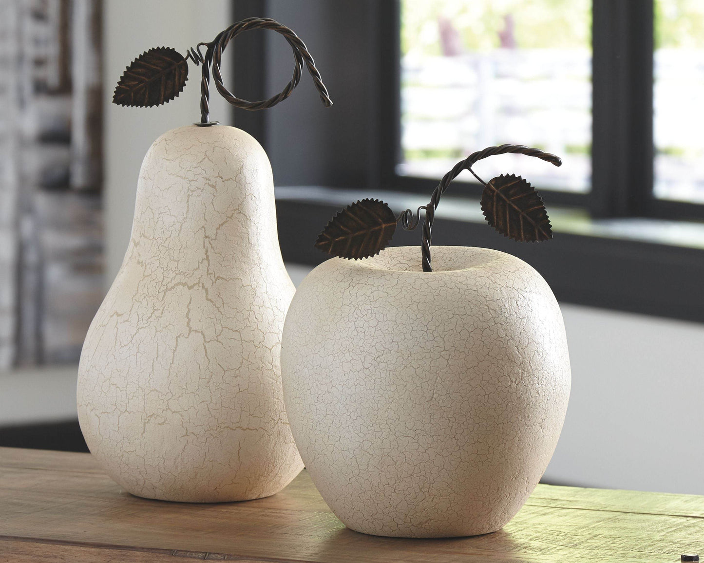 Bidelia - Antique White - Sculpture Set (Set of 2) - Forward Furniture