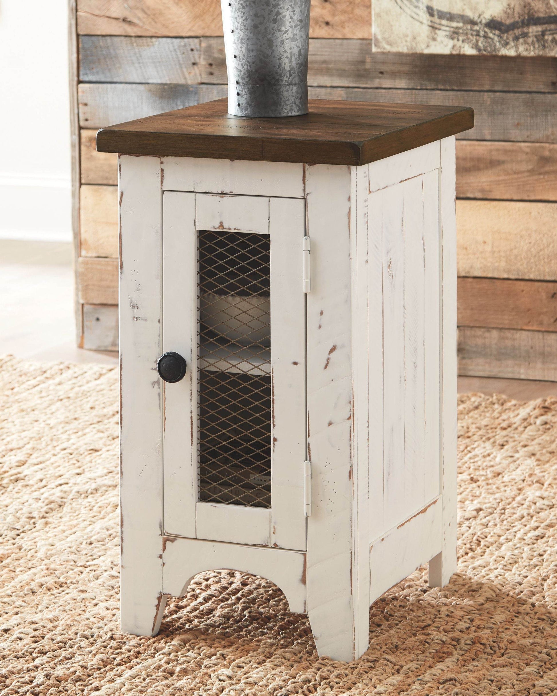 Wystfield - White / Brown - Chair Side End Table - Forward Furniture