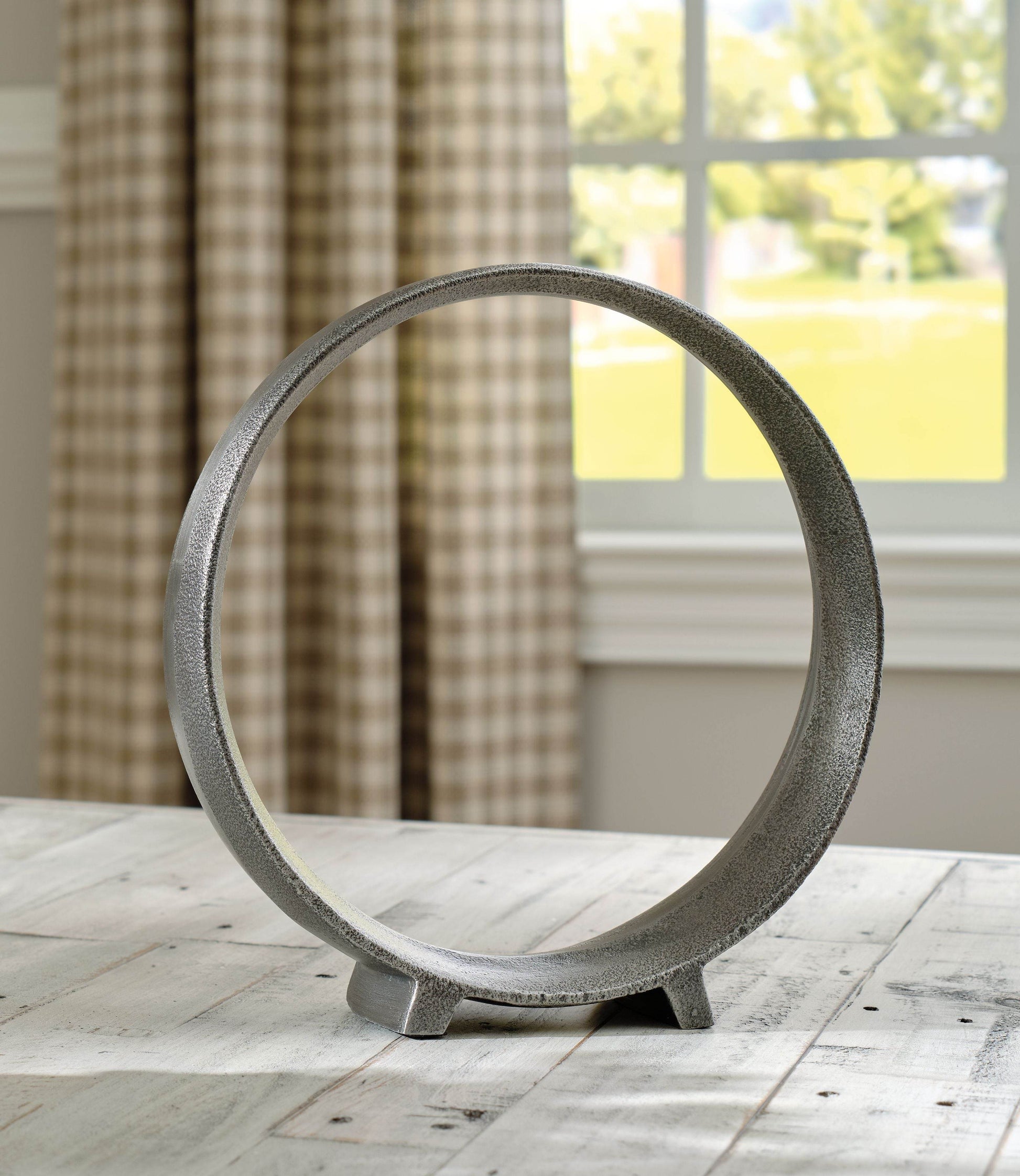 Ryandale - Sculpture - Forward Furniture
