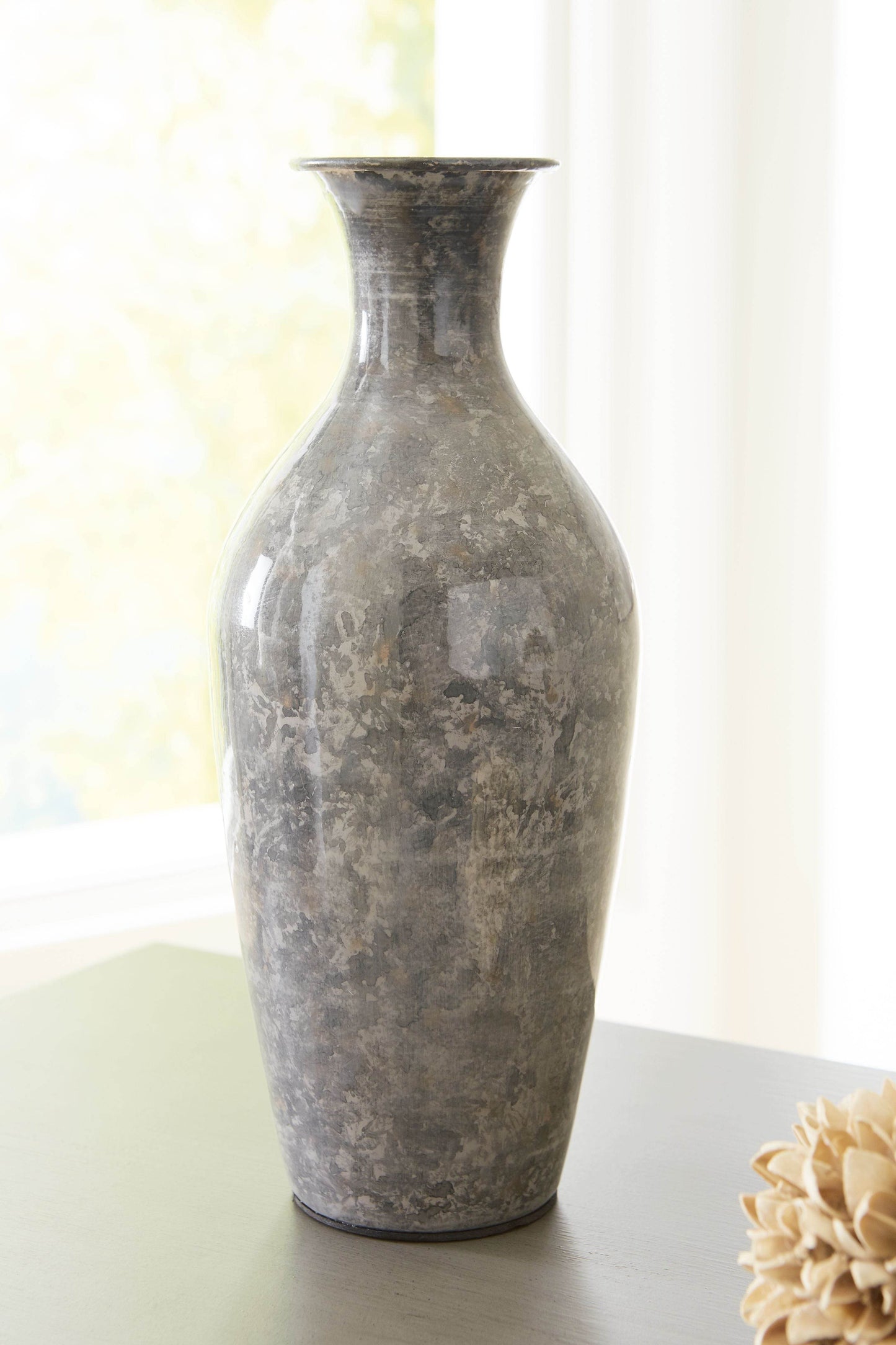 Brockwich - Vase - Forward Furniture